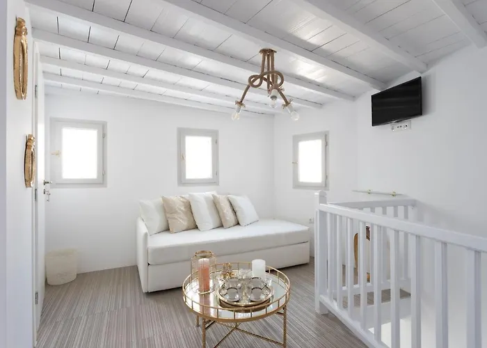 aníko suites Chora